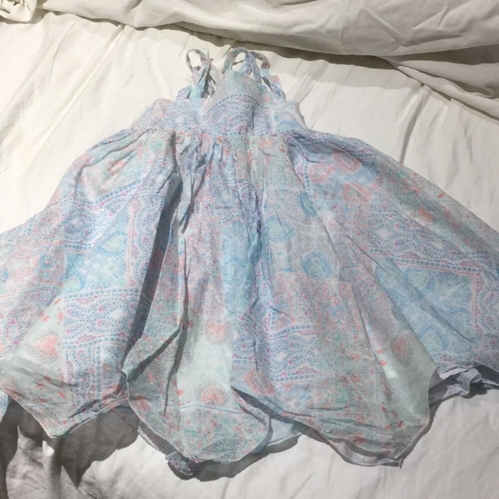 Artisan NY 2t handkerchief hemline dress worn once